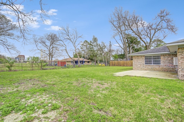 1406 W Talmage St, Alvin, TX 77511 - photo 32