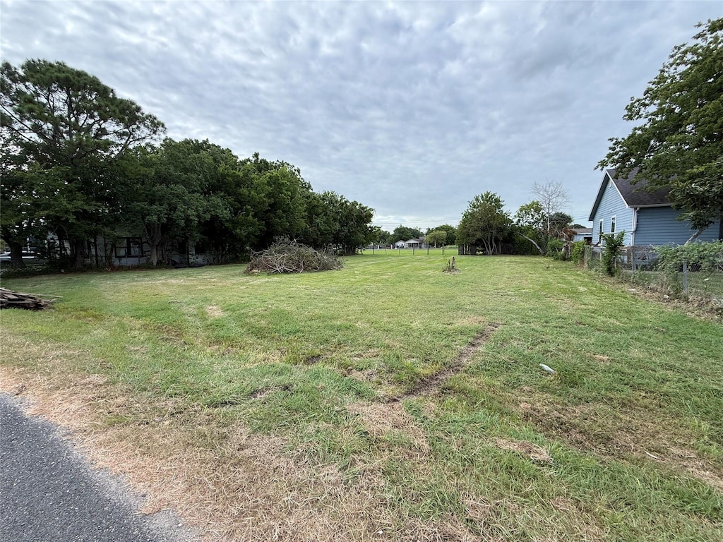 3415 Texas Ave, Texas City, TX 77590 - photo 3