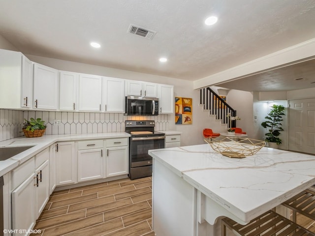 1320 E Red Cedar Cir, The Woodlands, TX 77380 - photo 3