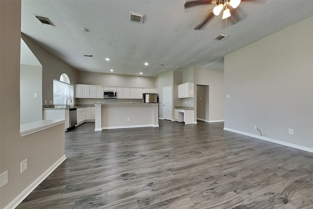 7538 Orchard Hills Ln, Sugar Land, TX 77479 - photo 4