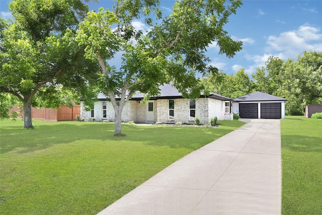 7114 Fox Run Dr, Angleton, TX 77515 - photo 1