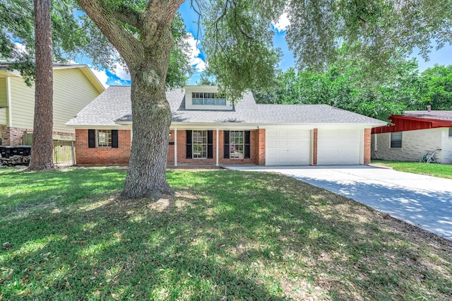 1822 Meadowview Dr, Alvin, TX 77511 - photo 1