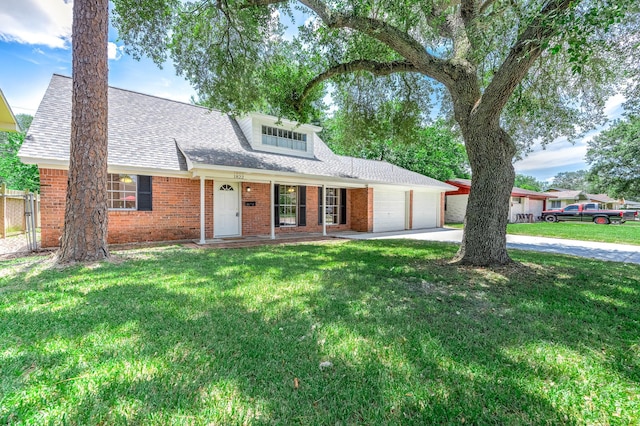 1822 Meadowview Dr, Alvin, TX 77511 - photo 3