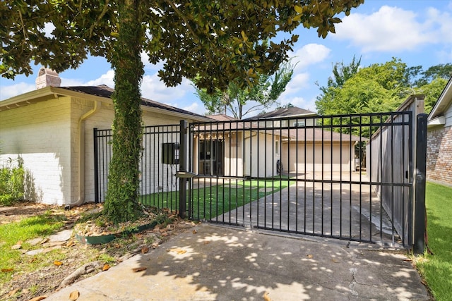 18438 Point Lookout Dr, Houston, TX 77058 - photo 2