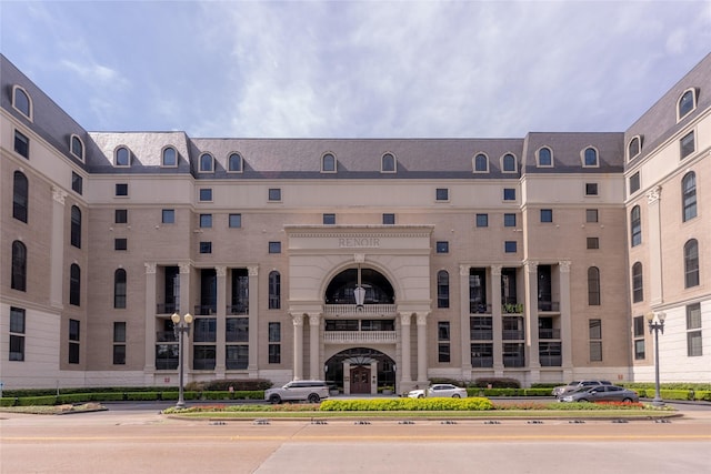 1005 S Shepherd Dr Unit 418, Houston, TX 77019 - photo 1