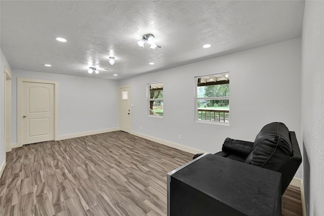 211 Walter Dr, Cleveland, TX 77328 - photo 4