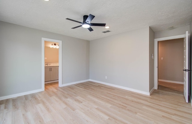 2626 S Camden Pkwy, Houston, TX 77067 - photo 19