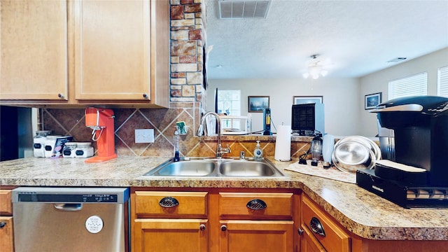 213 Drake Run Ln, Dickinson, TX 77539 - photo 9