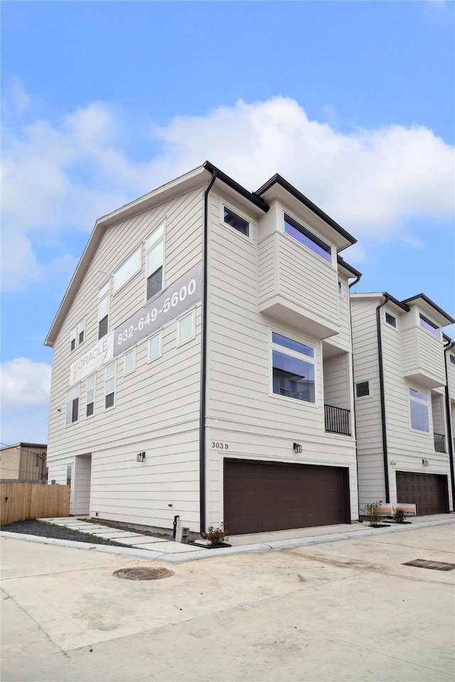 303F Marcella St, Houston, TX 77091 - photo 9