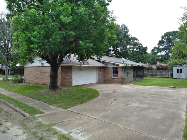 1301 Plantation Dr, Crockett, TX 75835 - photo 2