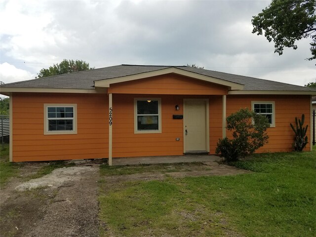 5209 Tarawa Rd, Houston, TX 77033 - photo 1