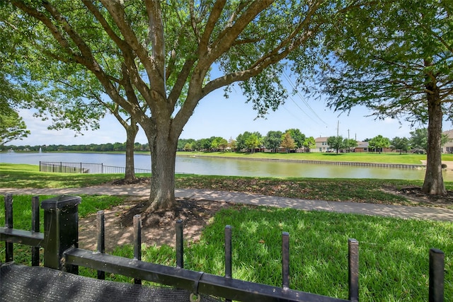 5519 Cinnamon Lake Dr, Baytown, TX 77521 - photo 33