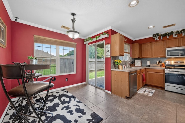 5519 Cinnamon Lake Dr, Baytown, TX 77521 - photo 12