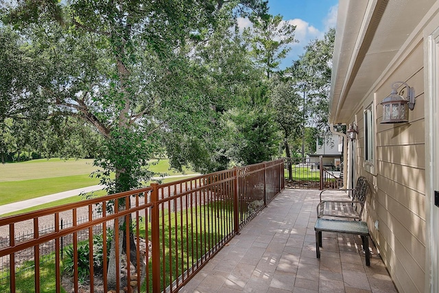 108 S Timber Top Dr, The Woodlands, TX 77380 - photo 31