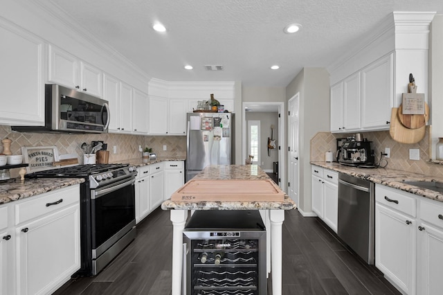 8206 Hills Pkwy, Montgomery, TX 77316 - photo 9