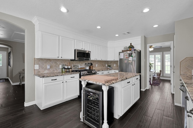 8206 Hills Pkwy, Montgomery, TX 77316 - photo 7