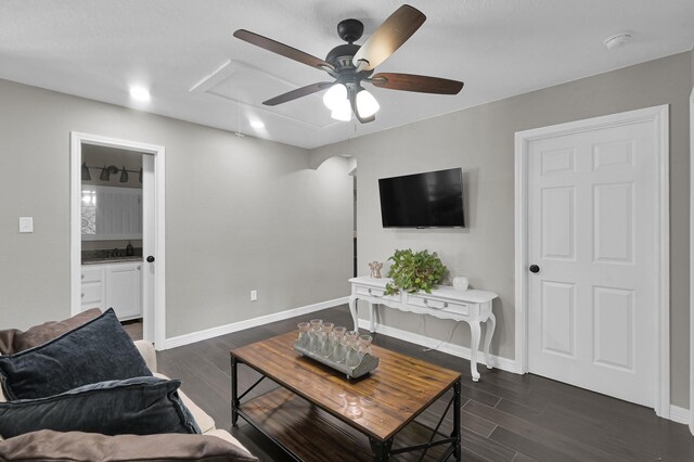 8206 Hills Pkwy, Montgomery, TX 77316 - photo 26
