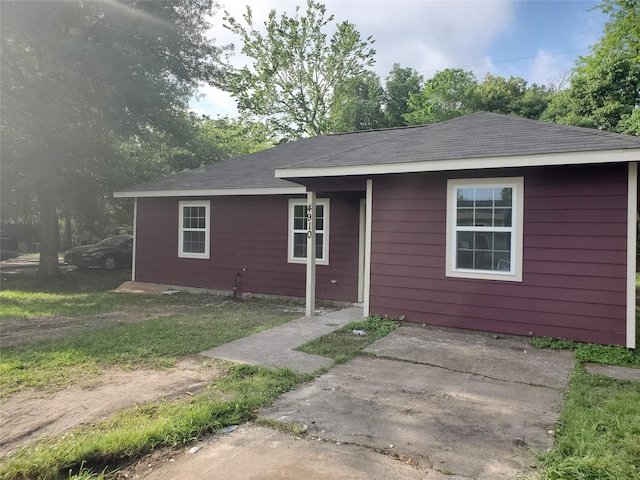 4910 Southwind St, Houston, TX 77033 - photo 1
