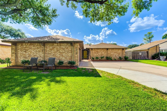 7918 Tamayo Dr, Houston, TX 77083 - photo 1