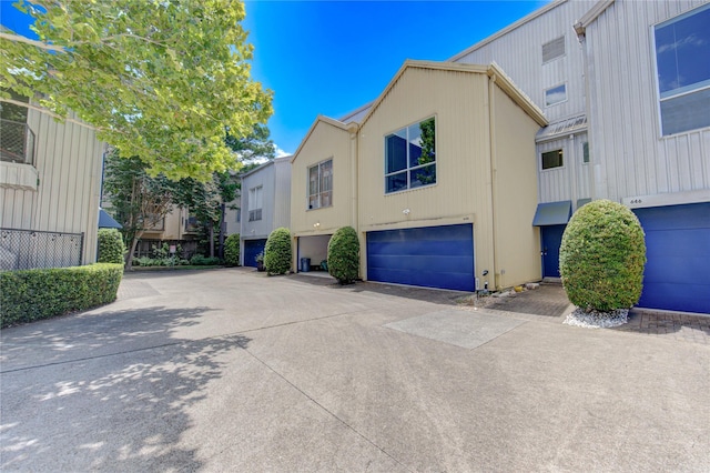 648 Lester St, Houston, TX 77007 - photo 1