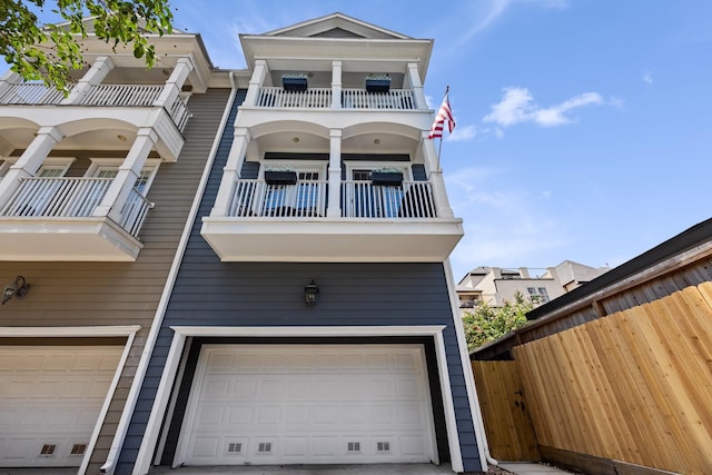 1331 W 24th St Unit F, Houston, TX 77008 - photo 2