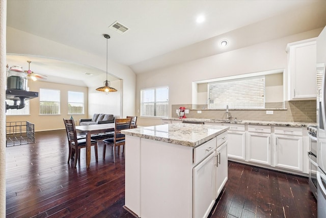 7304 Valentine Ln, Pearland, TX 77584 - photo 11