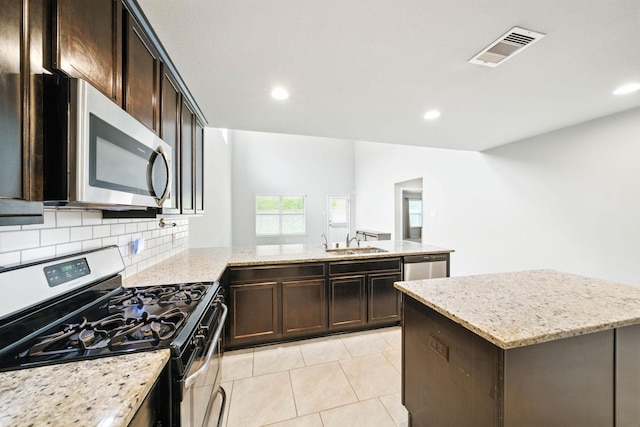 8006 Farthing Ln, Rosharon, TX 77583 - photo 10