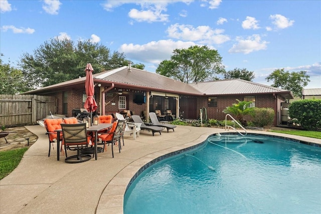 1814 Westview Dr, Alvin, TX 77511 - photo 2