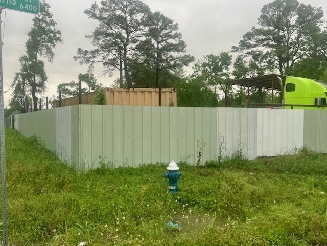 1 Bobby Burns St, Houston, TX 77028 - photo 3