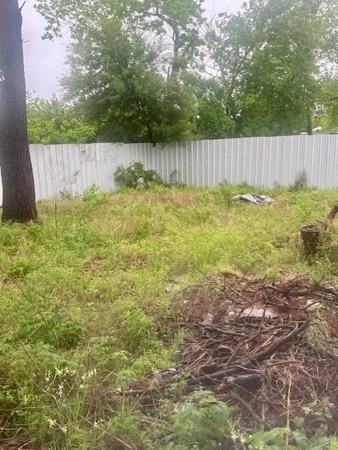 1 Bobby Burns St, Houston, TX 77028 - photo 6