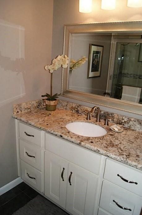 11410 Ashcroft Dr, Houston, TX 77035 - photo 16