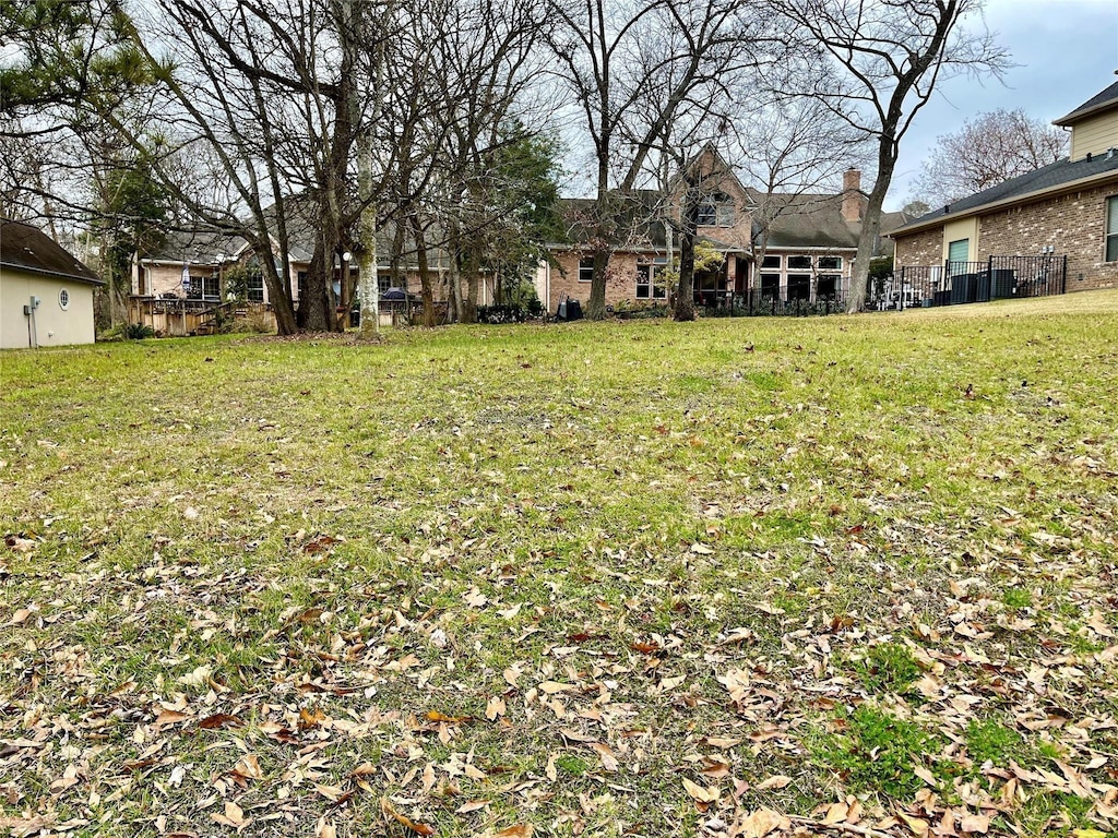 258 Edgewood, Montgomery, TX 77356 - photo 2