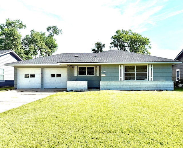 129 Chestnut St, Lake Jackson, TX 77566 - photo 1