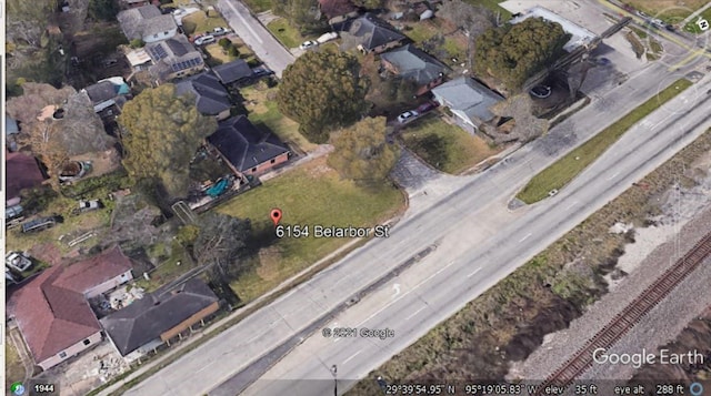 6154 Belarbor St, Houston, TX 77033 - photo 4