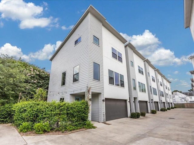3212 N Macgregor Way Unit C, Houston, TX 77004 - photo 1