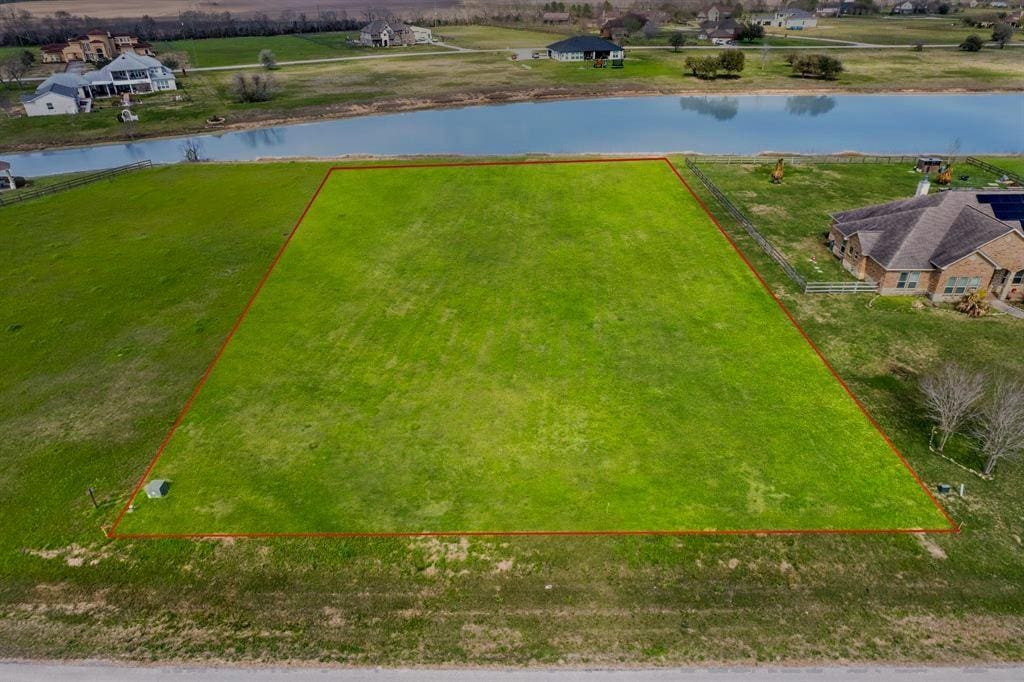 6818 Brazos Lakes Dr, Richmond, TX 77469 - photo 2