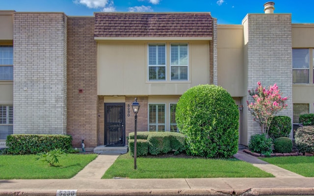 5230 Woodlawn Pl Unit 11, Bellaire, TX 77401 - photo 1
