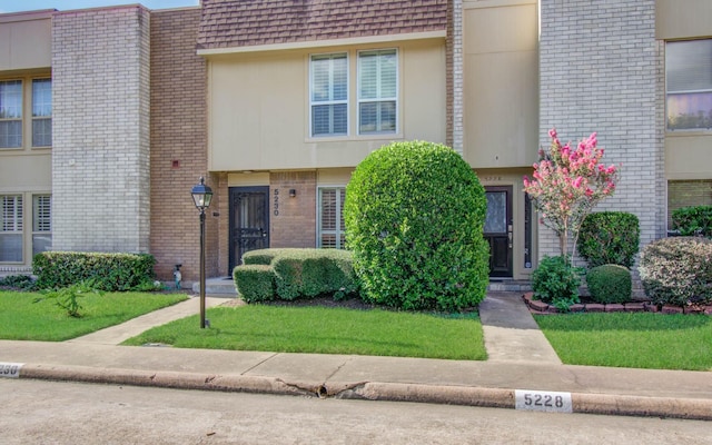 5230 Woodlawn Pl Unit 11, Bellaire, TX 77401 - photo 3