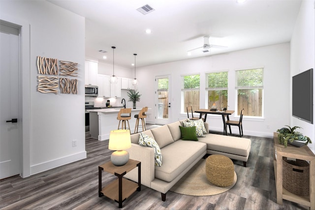 5734 White Magnolia St, Houston, TX 77091 - photo 1