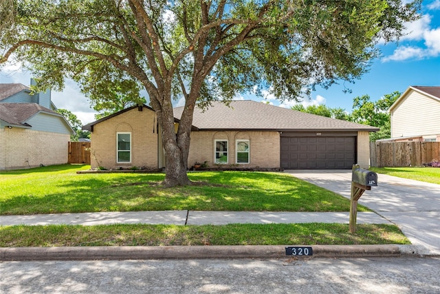 320 Creek Bend Dr, League City, TX 77573 - photo 2