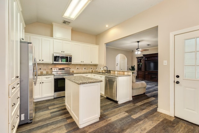 207 Audubon Woods Ct, Richwood, TX 77531 - photo 10
