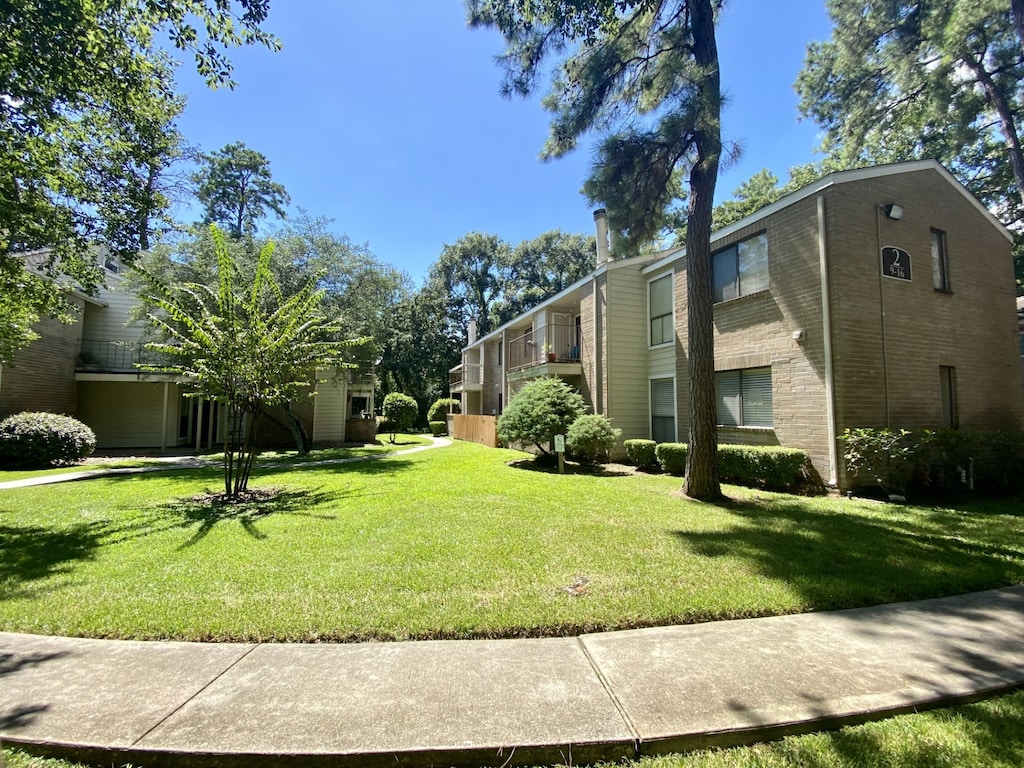 3500 Tangle Brush Dr Unit 9, The Woodlands, TX 77381 - photo 1
