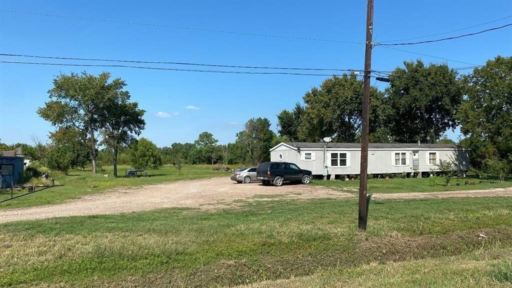 3806 Morelos Rd, Baytown, TX 77521 - photo 4