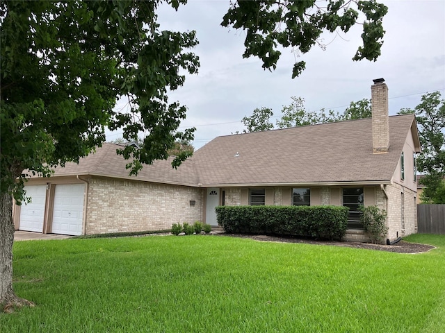 813 Lakeview Dr, Sugar Land, TX 77498 - photo 1