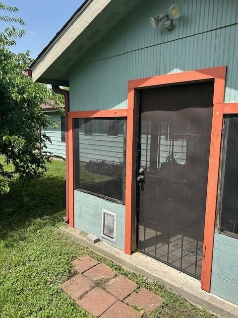 10206 Cheeves Dr, Houston, TX 77016 - photo 8