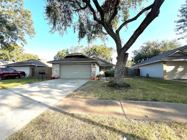 14014 Clear Forest Dr, Sugar Land, TX 77498 - photo 1