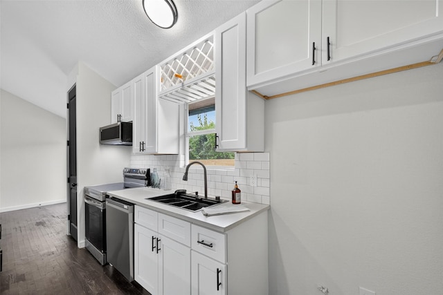 209 Leago St, Houston, TX 77022 - photo 8