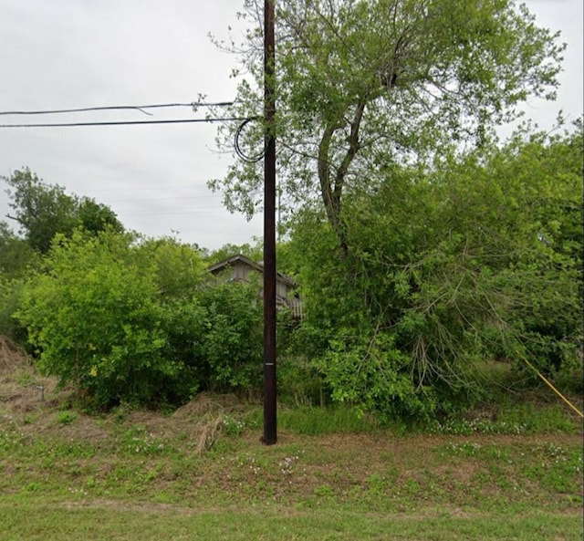 1111 Bayou St, Refugio, TX 78377 - photo 1