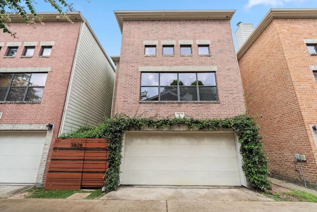5826 Larkin St, Houston, TX 77007 - photo 2