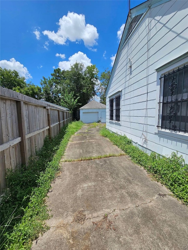 1806 Hatwell St, Houston, TX 77023 - photo 2